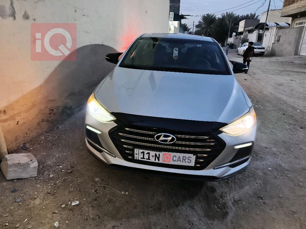 هيونداي النترا